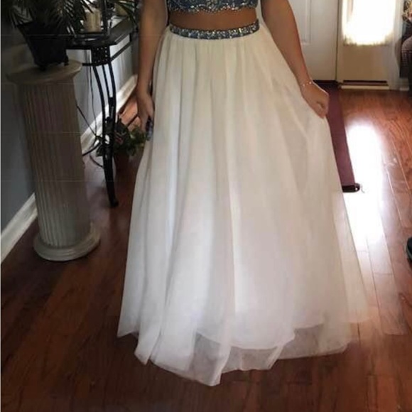 Prom Dress size 5 - Picture 3 of 3